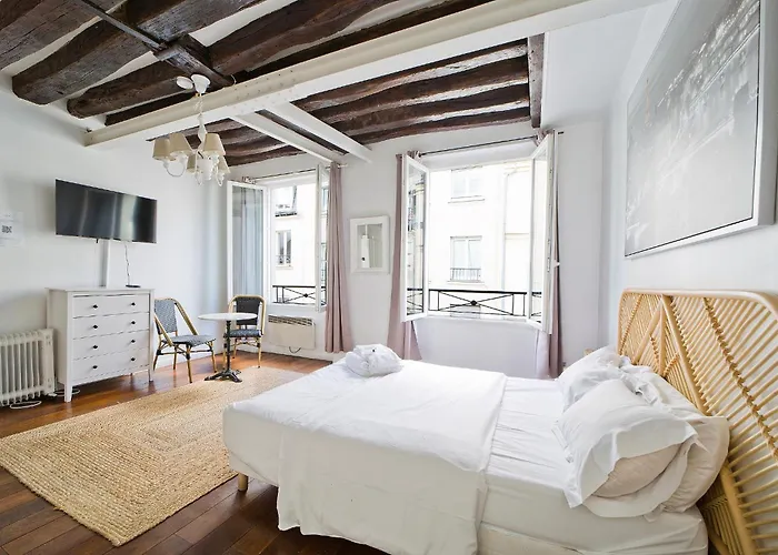 Clery 45 Apartment Paris
